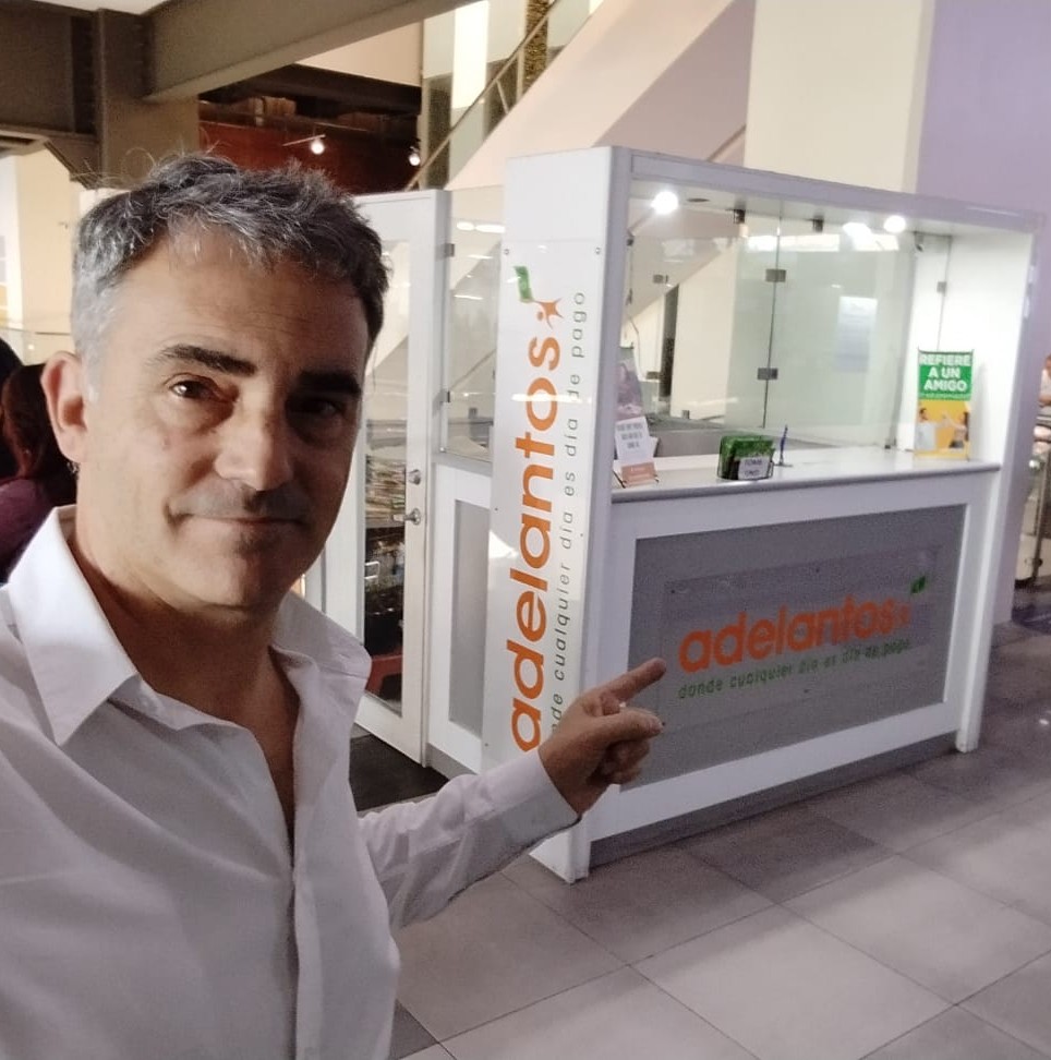 Kiosko de atención de Adelantos